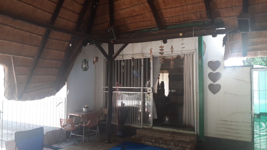 3 Bedroom Property for Sale in Roosheuwel North West